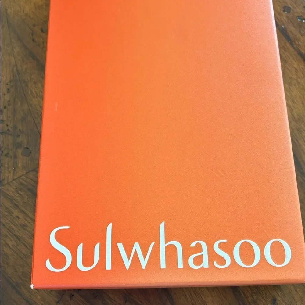 NEW Sulwhasoo Moisturizing Rejuvenating Skin Soothing 7-piece Full size